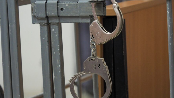 Правоохранитель в Набережных Челнах помог подозреваемому избежать ответственности &ndash;&nbsp;подробности 08/04/2026 &ndash; Новости