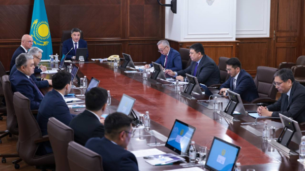 Олжас Бектенов поставил задачу по улучшению придорожного сервиса