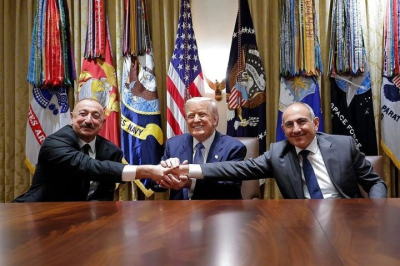 Алиев: Азербайджан ждет изменение Конституции Армении для подписания мирного договора