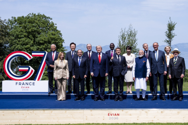 G7 пообещала ужесточить санкции против нефтегазового сектора России