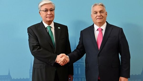 Токаев прибыл на неформальный саммит ОТГ в Будапеште