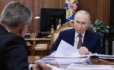 Путин указал губернатору на проблему с безработицей в Северной Осетии