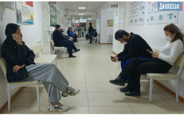 В больницах введен масочный режим