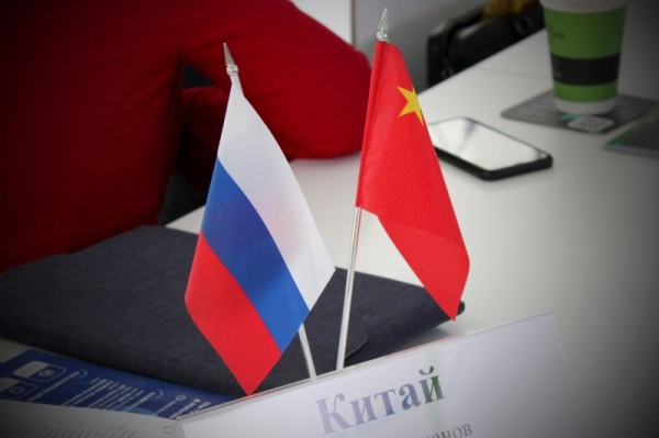 Приморье и Китай запустят облавы на фальсификат российских брендов