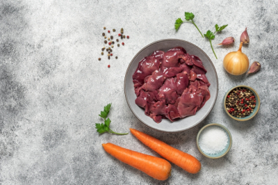 Никогда не солите печень заранее: одна ошибка при жарке делает её жёсткой и сухой вместо нежной и сочной