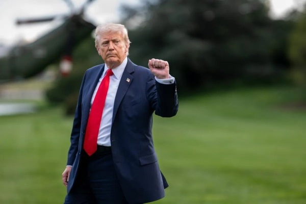 Трамп пообещал открыть Ормузский пролив в ближайшие два дня