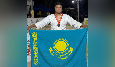 Гвардеец из Казахстана завоевал бронзу на чемпионате мира по пляжному самбо в Сингапуре