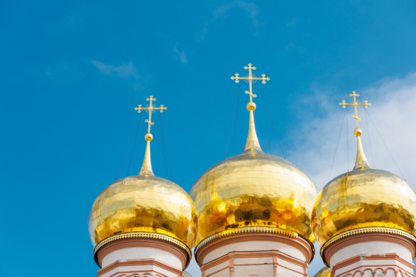 Открытки на День Святой Троицы &mdash; дарите их в светлый церковный праздник