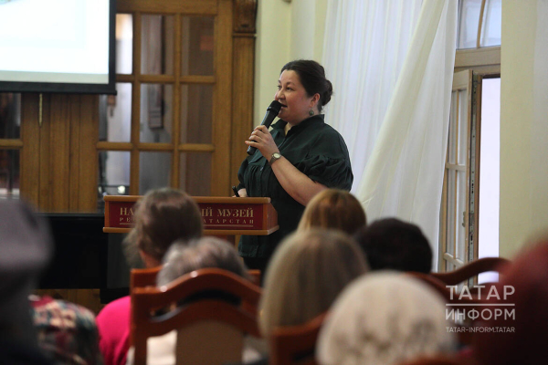 Гүзәл Төхвәтова: &laquo;Бүгенге яшьләр өчен Тукай &ndash; блогер, менеджер һәм маркетолог&raquo;