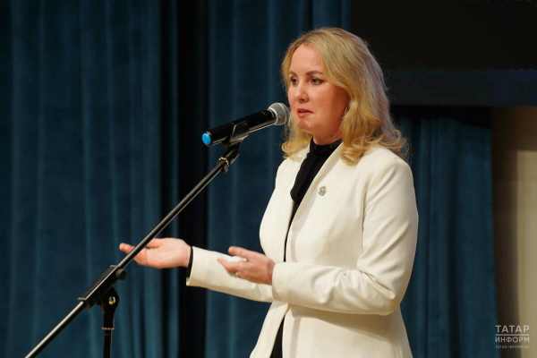 Эльвира Ахметова напомнила о мерах соцподдержки татарстанских семей