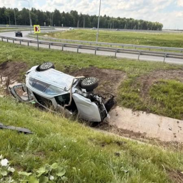 Иномарка ушла в кювет: в Тукаевском районе едва не погибли три человека