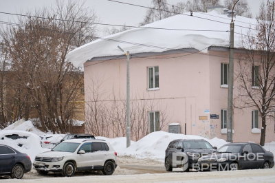 В Альметьевском районе усилят контроль за очисткой крыш от снега по поручению главы