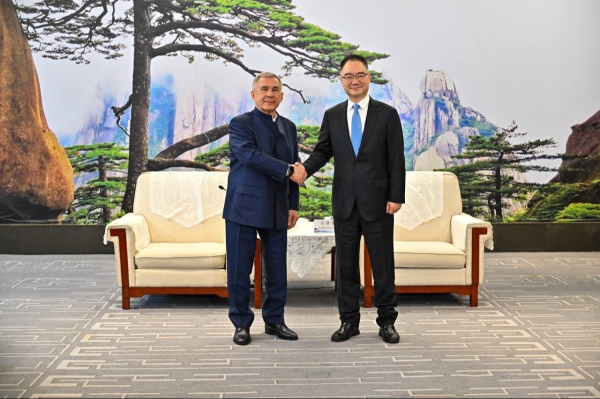 Минниханов обсудил с губернатором Аньхоя проект в &laquo;Алабуге&raquo; и инвестиции