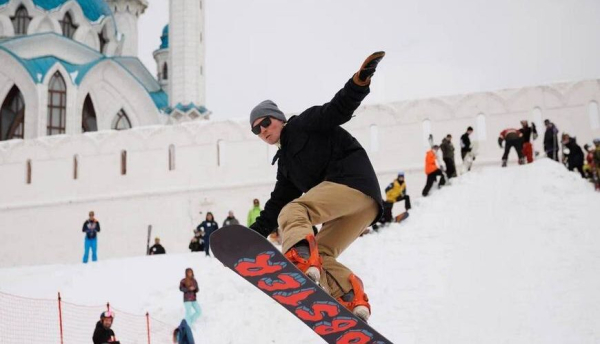 Прямо под стенами Казанского Кремля пройдёт горнолыжный фестиваль "Крутой Спуск" 02/02/2026 &ndash; Новости