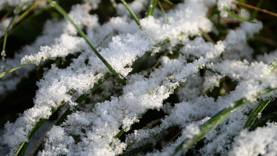 Зима вступает в права: в Казахстан идут похолодание и снегопады