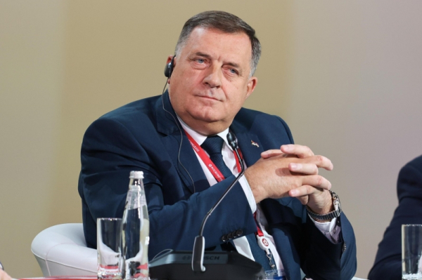 Додик восхитился президентом РФ: &laquo;Россияне счастливы, потому что у них есть Путин&raquo;