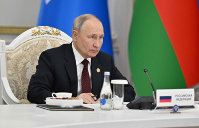 Черный импорт просто прет на нашу границу – Путин о фурах на российско-казахстанской границе