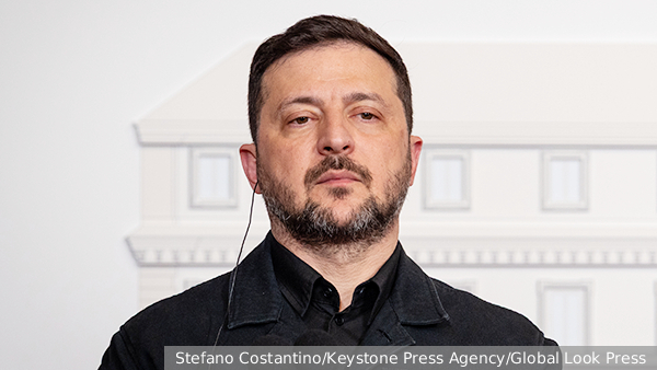 Навроцкий возмутился службой обученных в Польше солдат ВСУ под знаменами УПА