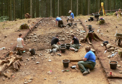 В&nbsp;Турции нашли 2500-летнюю статую юноши в&nbsp;полосатом одеянии