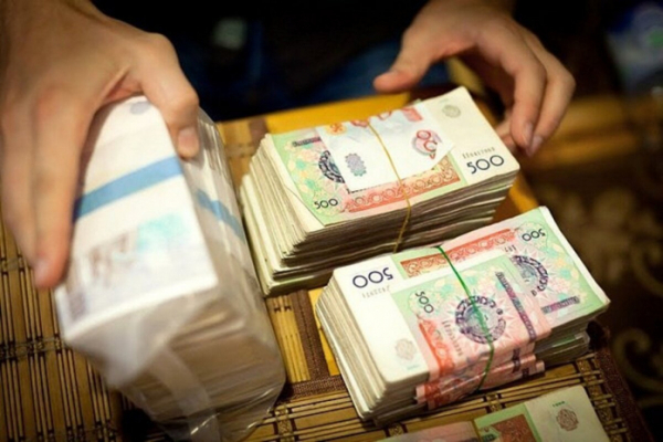 В результате сбоя налоговой системы со счетов узбекистанцев списали 30 миллионов долларов