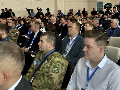 Тюмень представила предложения в Народную программу ЕР: &laquo;Чтобы ребята были трудоустроены&raquo;