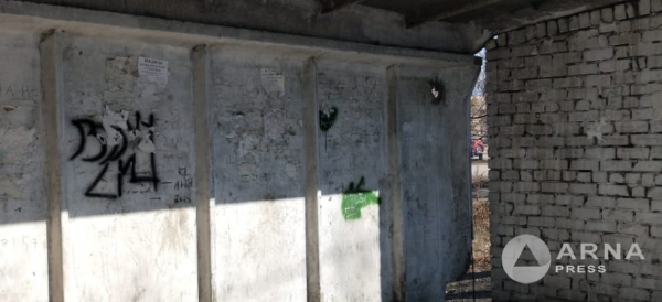 "Позорище" – вид автобусной остановки возле школы возмутил семейчанку