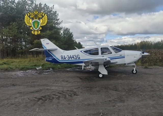 Под Ульяновском самолет совершил экстренную посадку на трассу