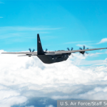 Военно-транспортный самолет США подал сигнал бедствия над Канадой