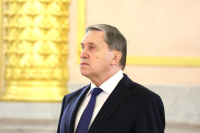 Помощник президента России заявил о паузе в трехсторонних переговорах по Украине