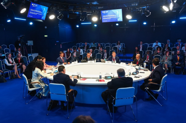 ВТБ и «Онлайн Патент» проанализировали, как закон о русификации повлиял на бизнес