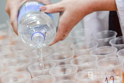 Роспотребнадзор приостановил ввоз в Россию минеральной воды «Джермук» из Армении