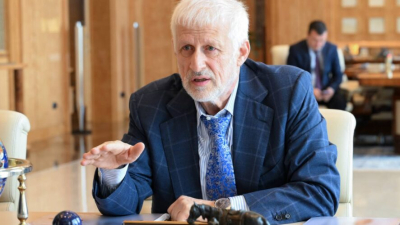 Минниханов провёл встречу с председателем Совета фонда "Высокотехнологичная медицинская помощь" 01/07/2026 – Новости