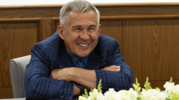 Минниханов поздравил татарстанцев с Днём семьи, любви и верности 08/07/2026 –