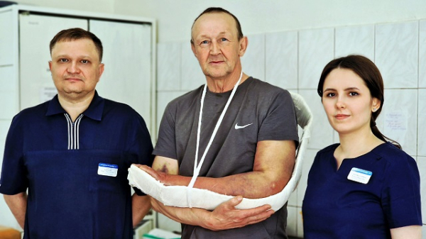 В Набережных Челнах врачи спасли мужчину после укуса гадюки — у пострадавшего развился отек Квинке